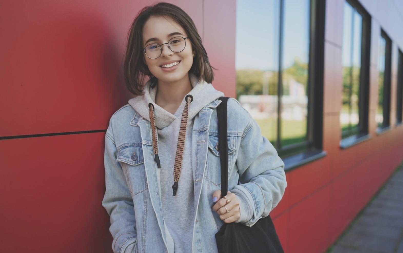 Tim Metallicex memberikan konsultasi investasi kepada klien dengan pendekatan yang profesional dan personal